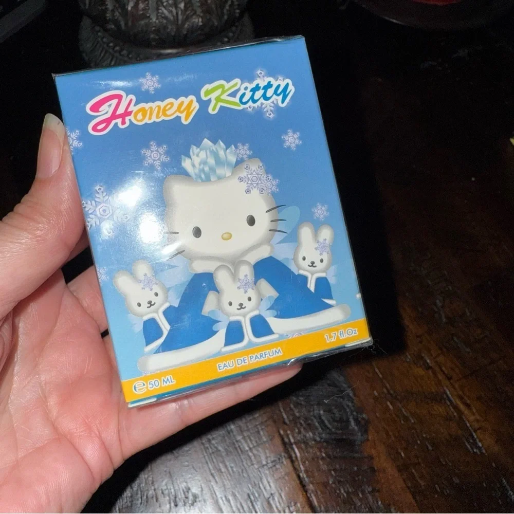 HELLO KITTY Sanrio 1.7 fl. Oz  Honey Kitty NEW EAU DE PRFUM - HK Shape Blue